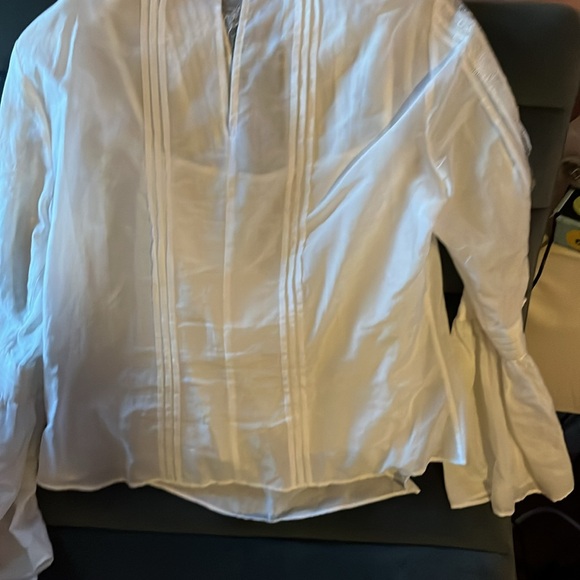 Stunning WHBM cotton and silk blouse with exquisite lace and pleating details - Picture 5 of 8